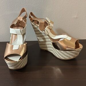 Red Cherry Women’s Wedge Heels, Size 10, Excellent Condition!